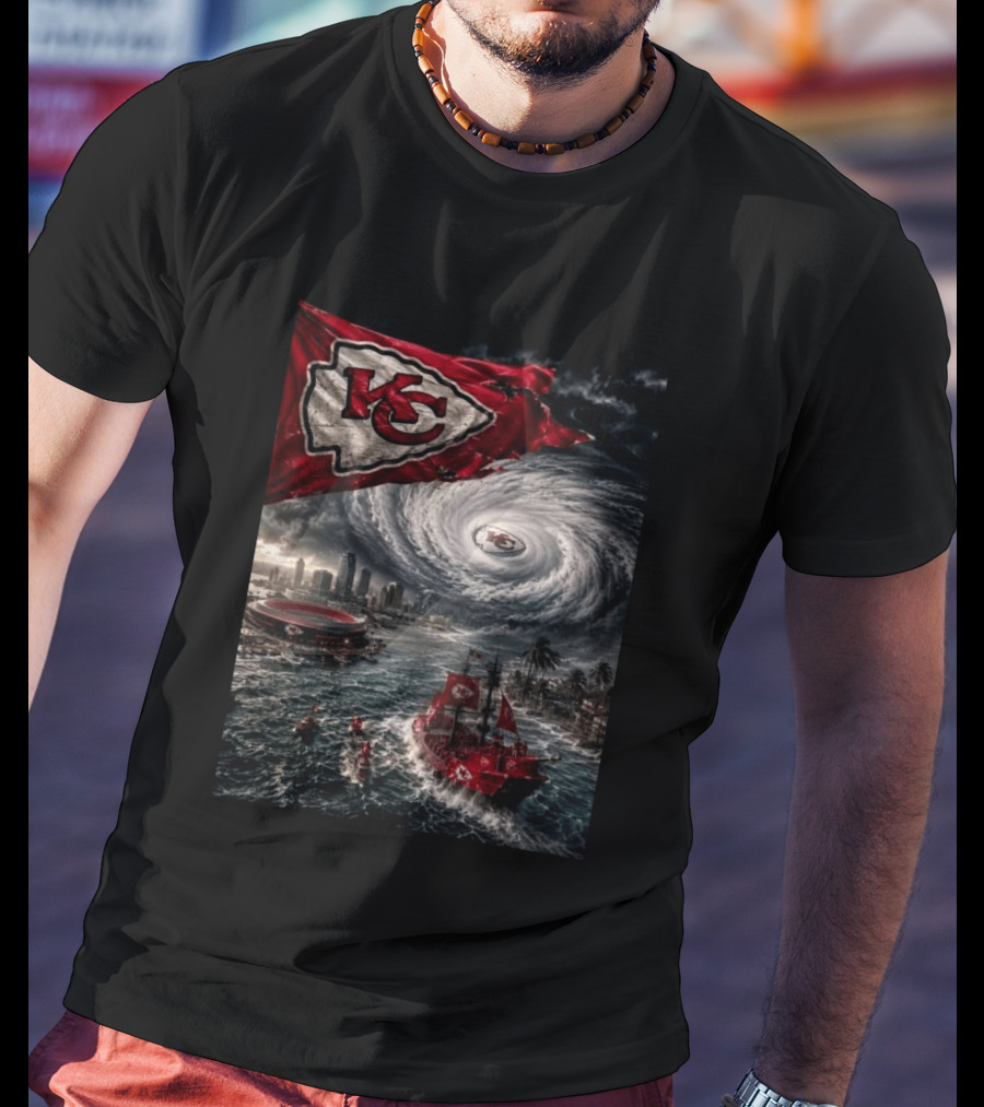 Tampa Bay You Better Start Boarding Up The Windows KC Football Storm Warning T-Shirt