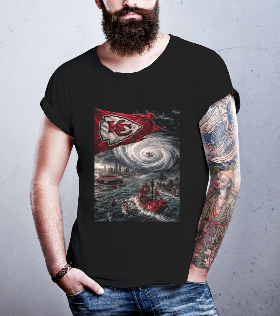 Tampa Bay You Better Start Boarding Up The Windows KC Football Storm Warning T-Shirt