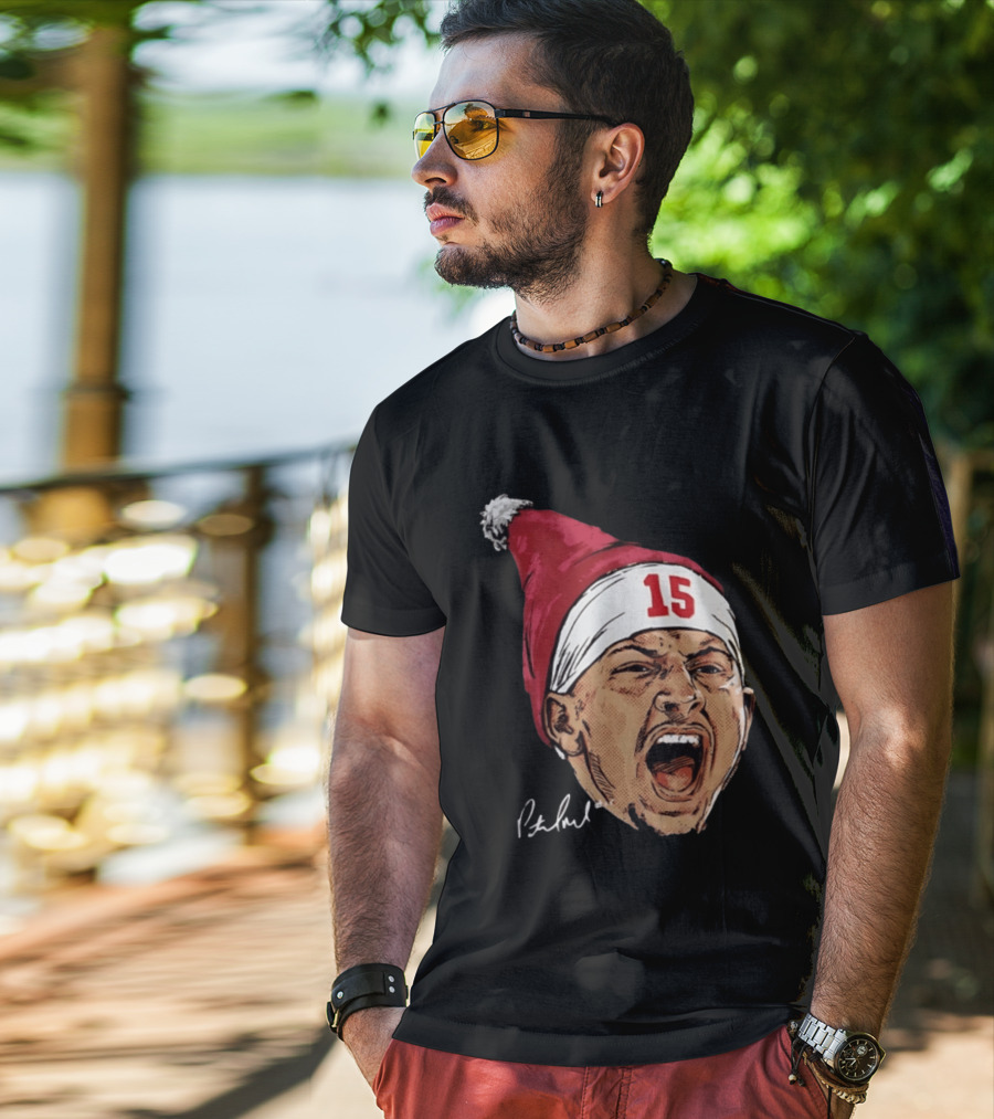Pat Mahomes Screaming Face Red Santa Hat Number 15 Halftone Caricature T-Shirt