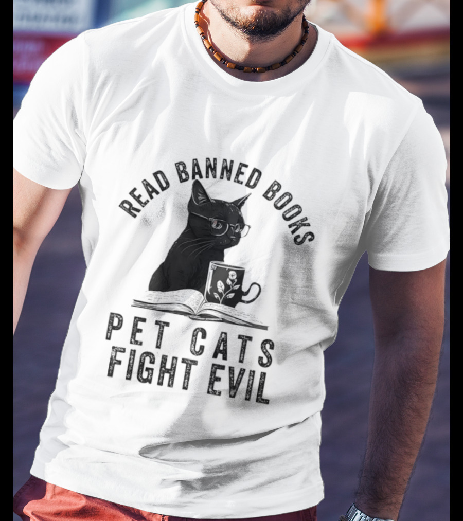 Read Banned Books Pet Cats Fight Evil Black Cat Reading T-Shirt