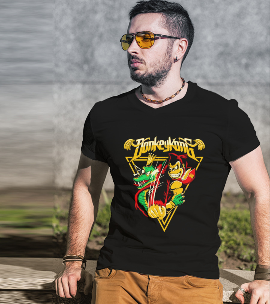 Donkey Kong Cartoon Retro Style Triangular Battle Scene T-Shirt