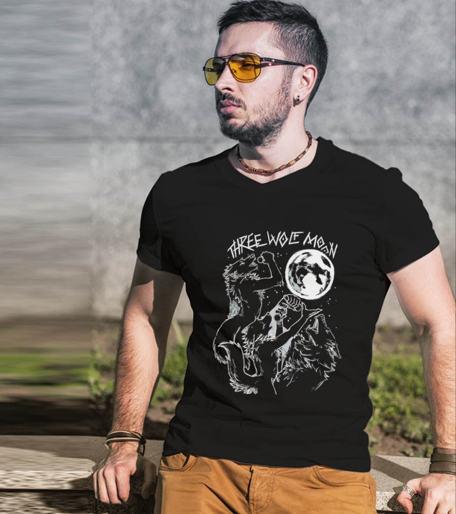 Three Wolf Moon Singing Wolves Howling Meme Moon Phases T-Shirt