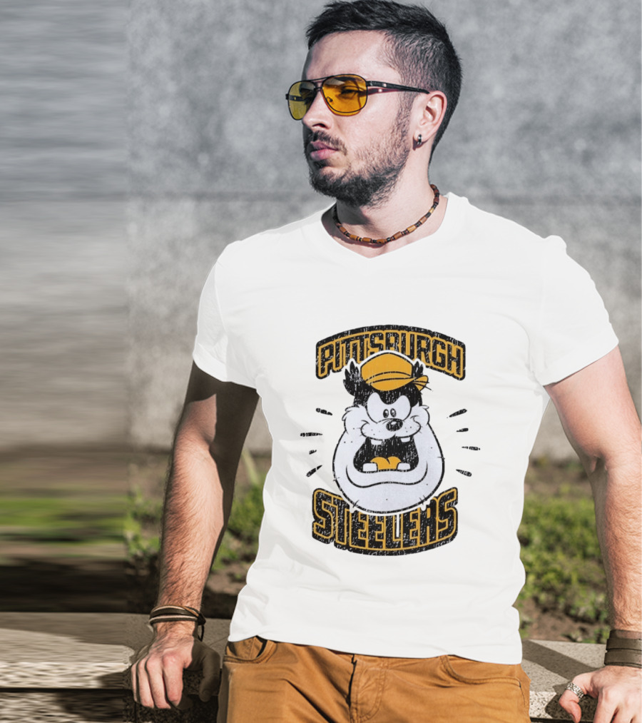 Pittsburgh Steelers Taz Distressed T-Shirt