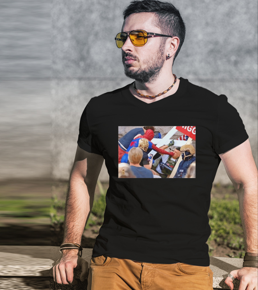 Spider Man Confrontation With Agent Superhero T-Shirt