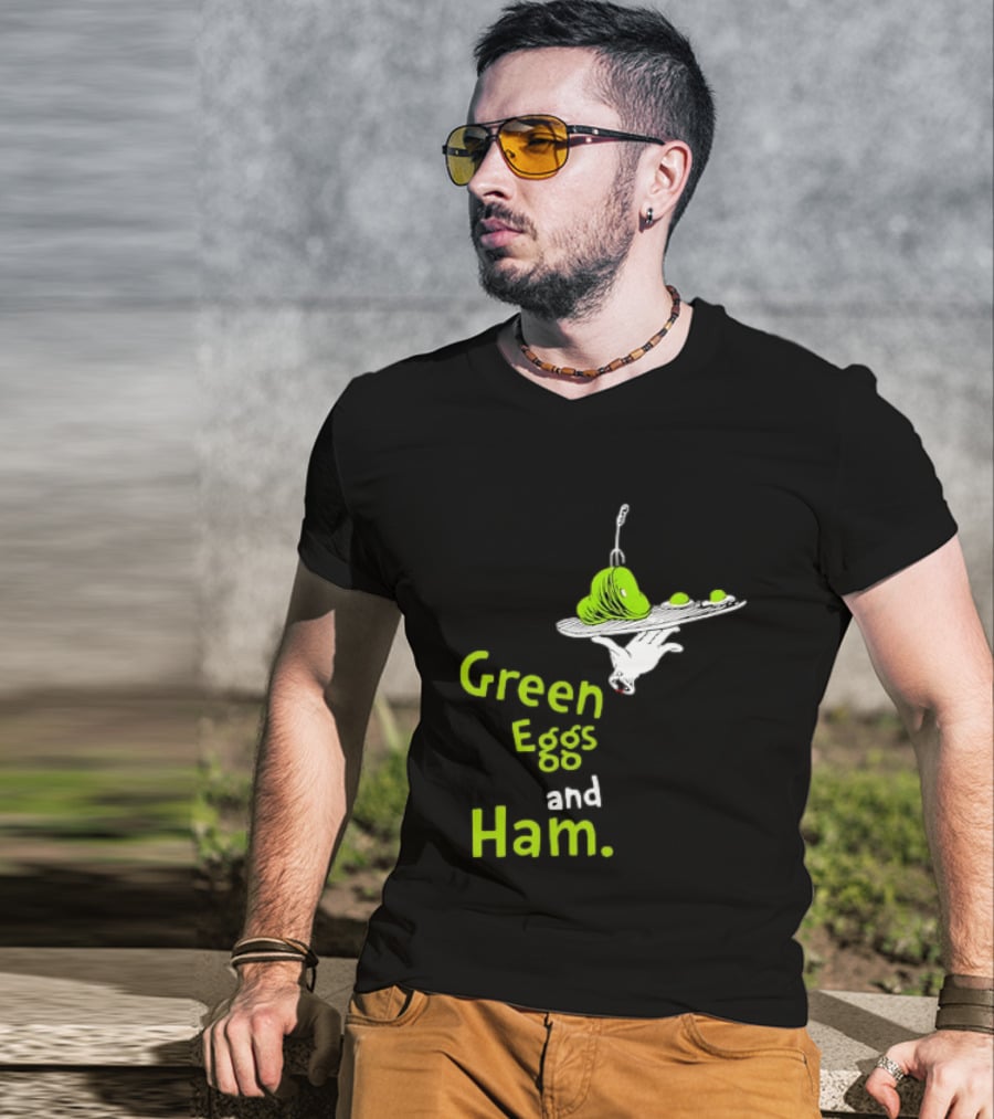 Dr Seuss Green Eggs And Ham Plate Illustration Classic Children's Book T-Shirt