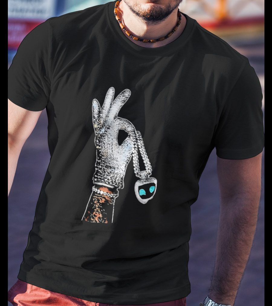 King Of Pop Sequin Glove Holding Alien Pendant T-Shirt