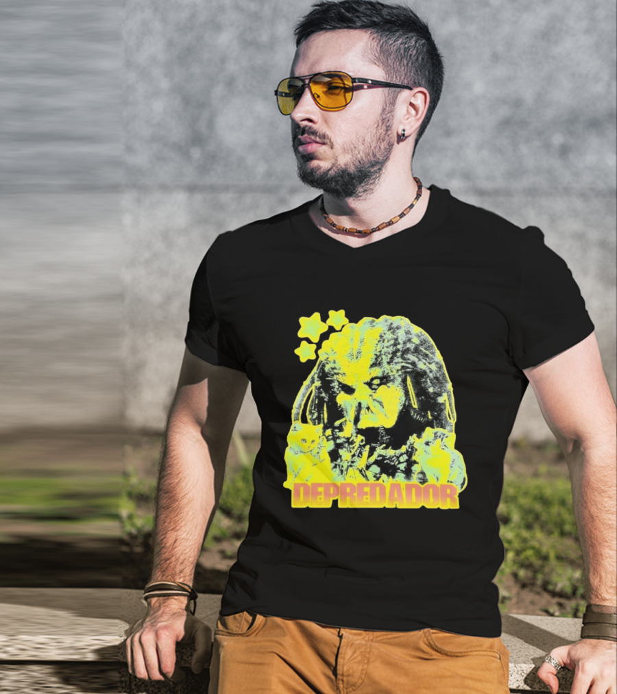 Depredador Predator Sci Fi With Kittens And Stars T-Shirt