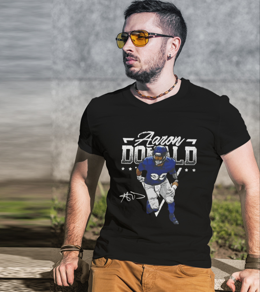 Aaron Donald Halftone Distressed Stars Player Photo T-Shirt