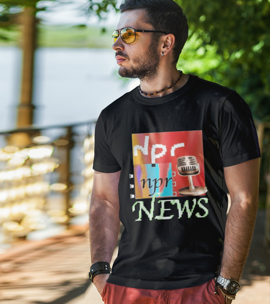 NPR News Public Radio Microphone Icon Podcast T-Shirt