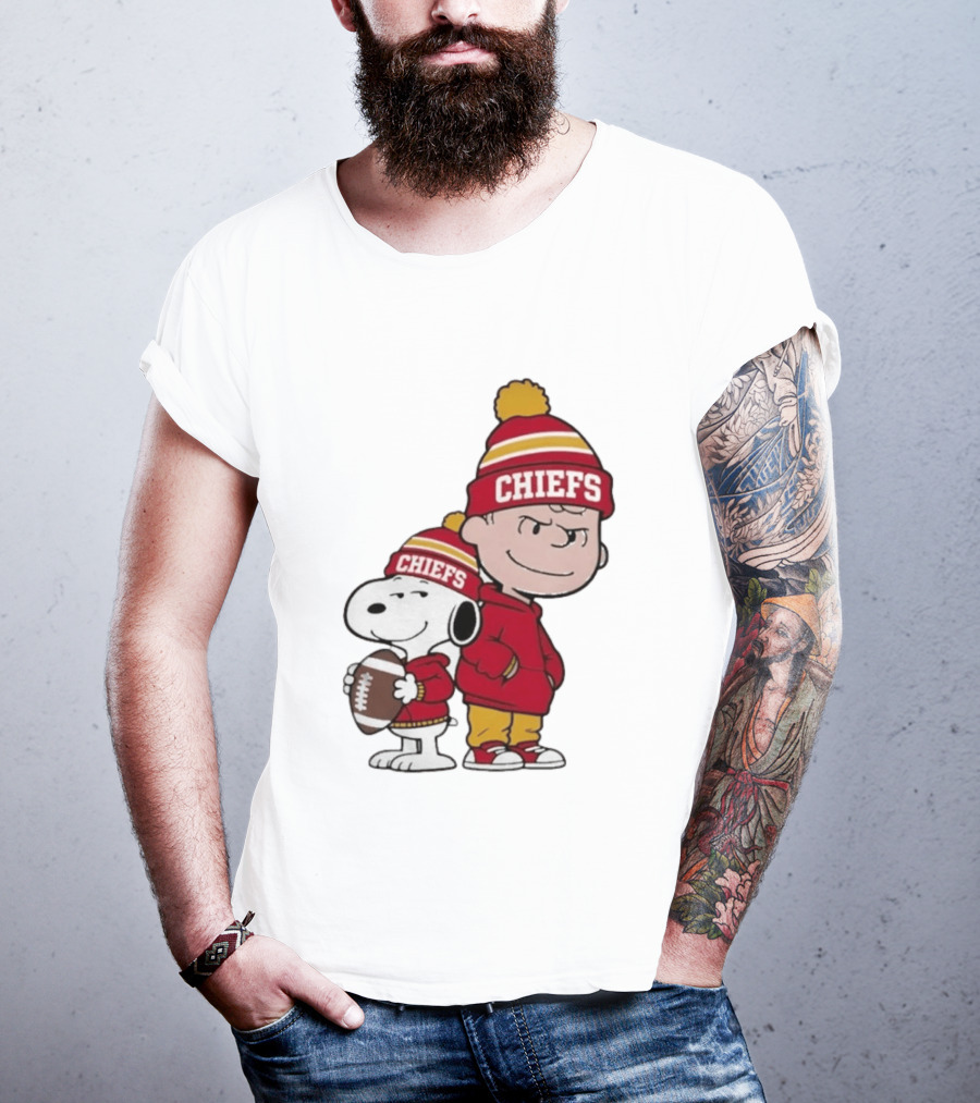 Snoopy And Charlie Brown Chiefs Football Fans Kansas City Chiefs T-Shirt