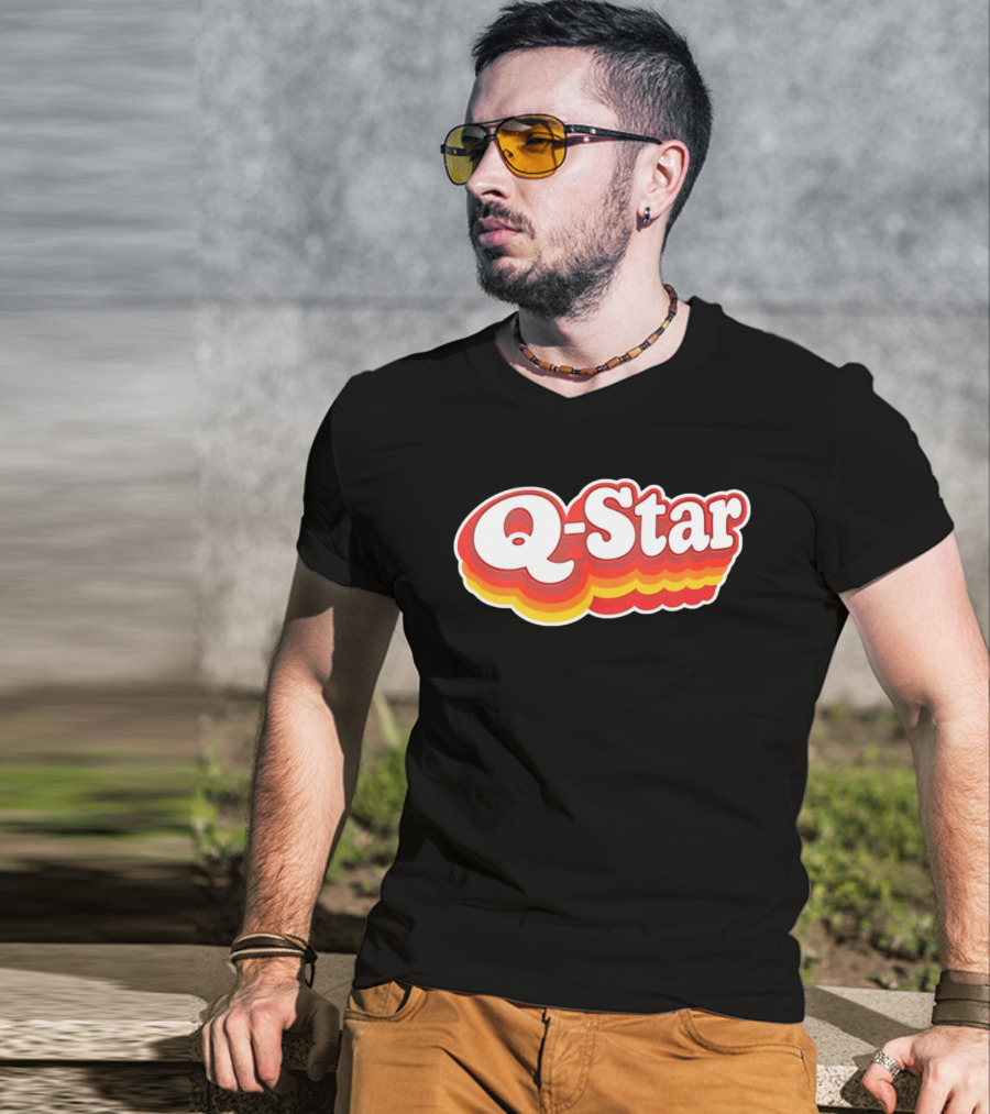 Q Star Vintage Retro Bold Font T-Shirt