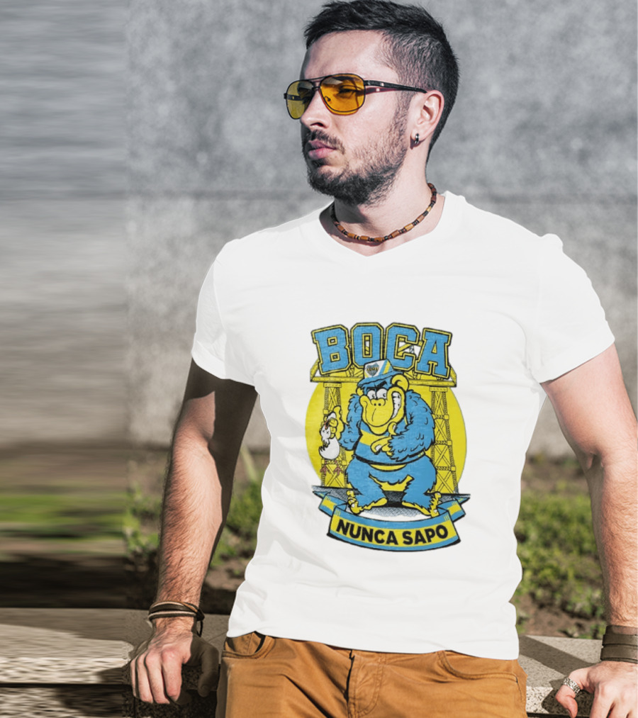 Boca Juniors Gorilla Wearing Cap Holding Chicken Boca Nunca Sapo T-Shirt
