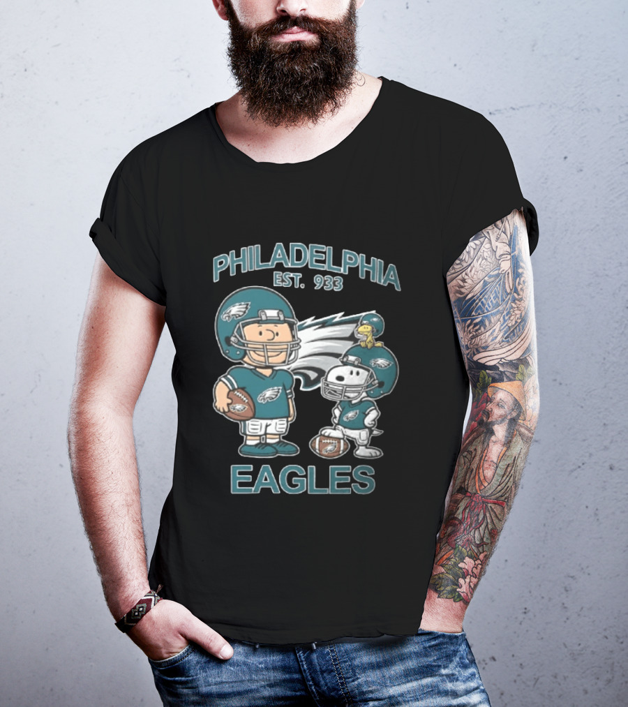 Philadelphia Eagles Est 1933 Charlie Brown Snoopy Woodstock Football T-Shirt