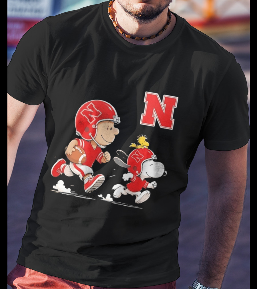 Charlie Brown Woodstock Snoopy Nebraska Cornhuskers Football Helmets T-Shirt