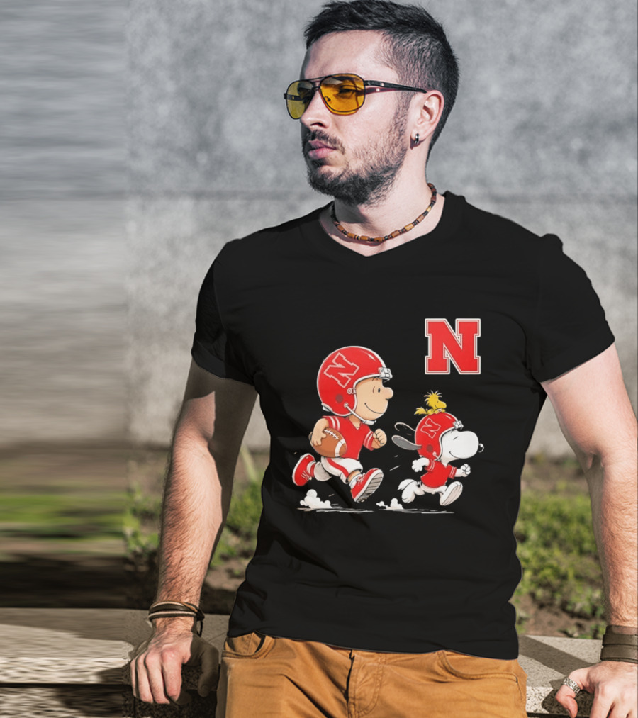 Charlie Brown Woodstock Snoopy Nebraska Cornhuskers Football Helmets T-Shirt