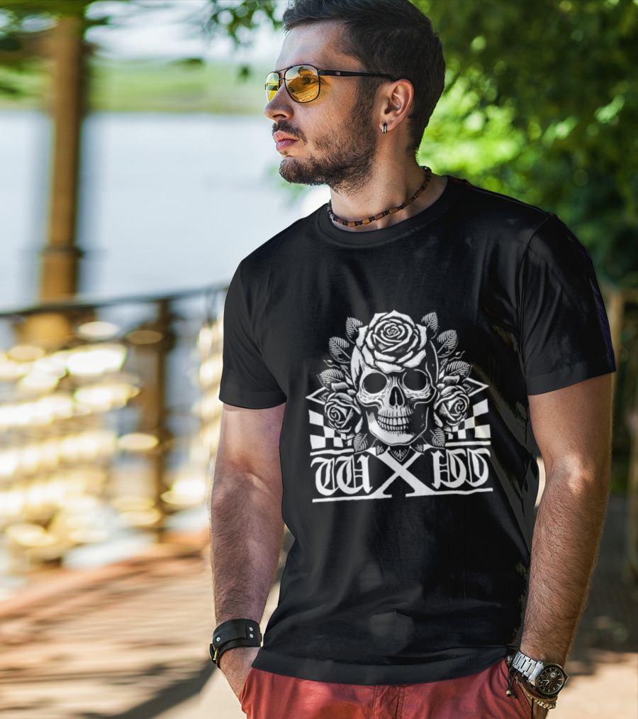 W X W Skull Roses Checkered Goth T-Shirt