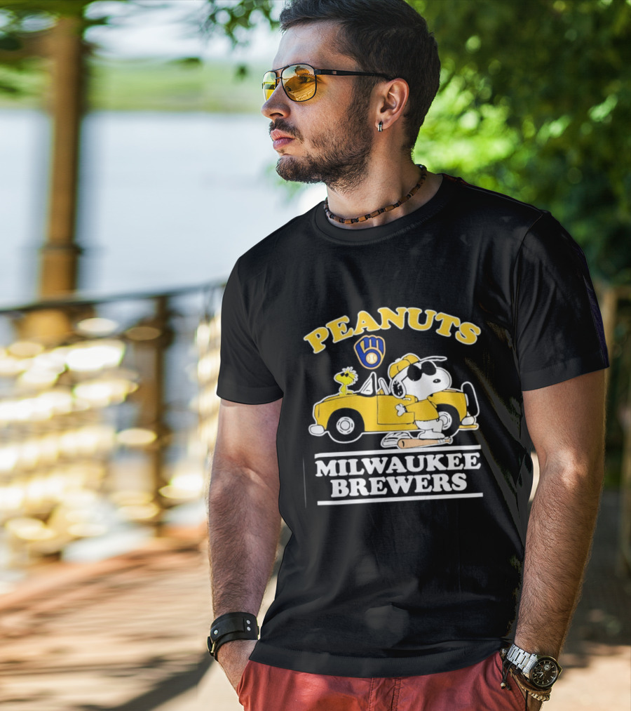 Peanuts Snoopy Woodstock Driving Milwaukee Brewers Baseball T-Shirt