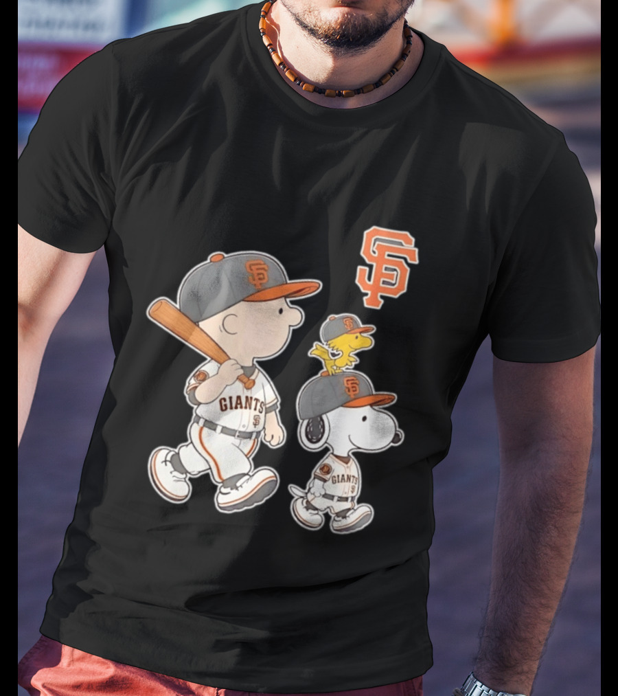 Woodstock Charlie Brown Snoopy San Francisco Giants Baseball Team T-Shirt