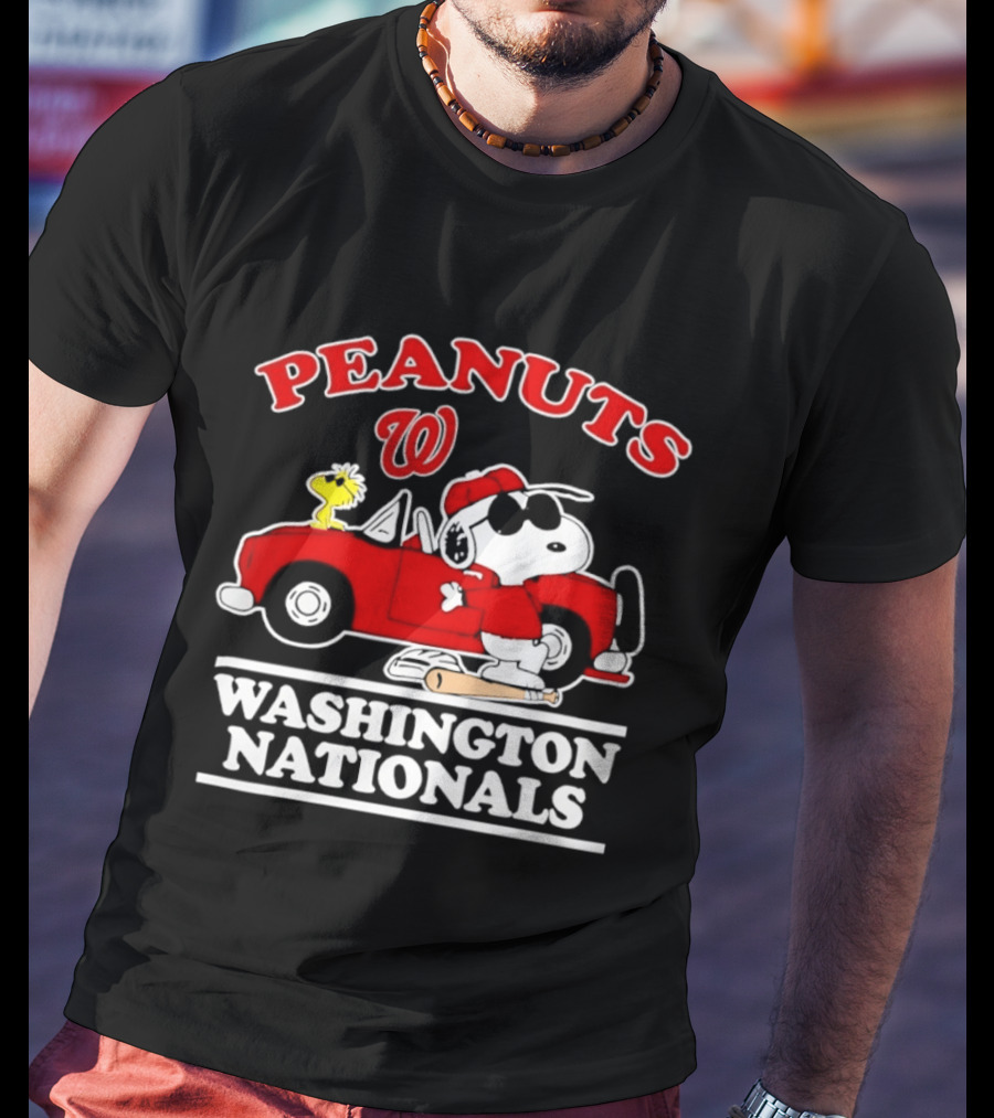 Peanuts Snoopy Woodstock Washington Nationals Baseball Car T-Shirt