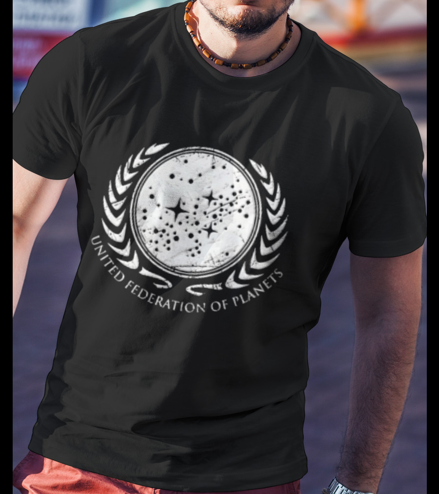 United Federation Of Planets Distressed Star Field Laurel Wreath T-Shirt