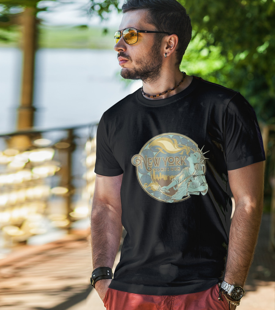 New York Comic Con MMXXVI Statue Of Liberty Art Nouveau T-Shirt