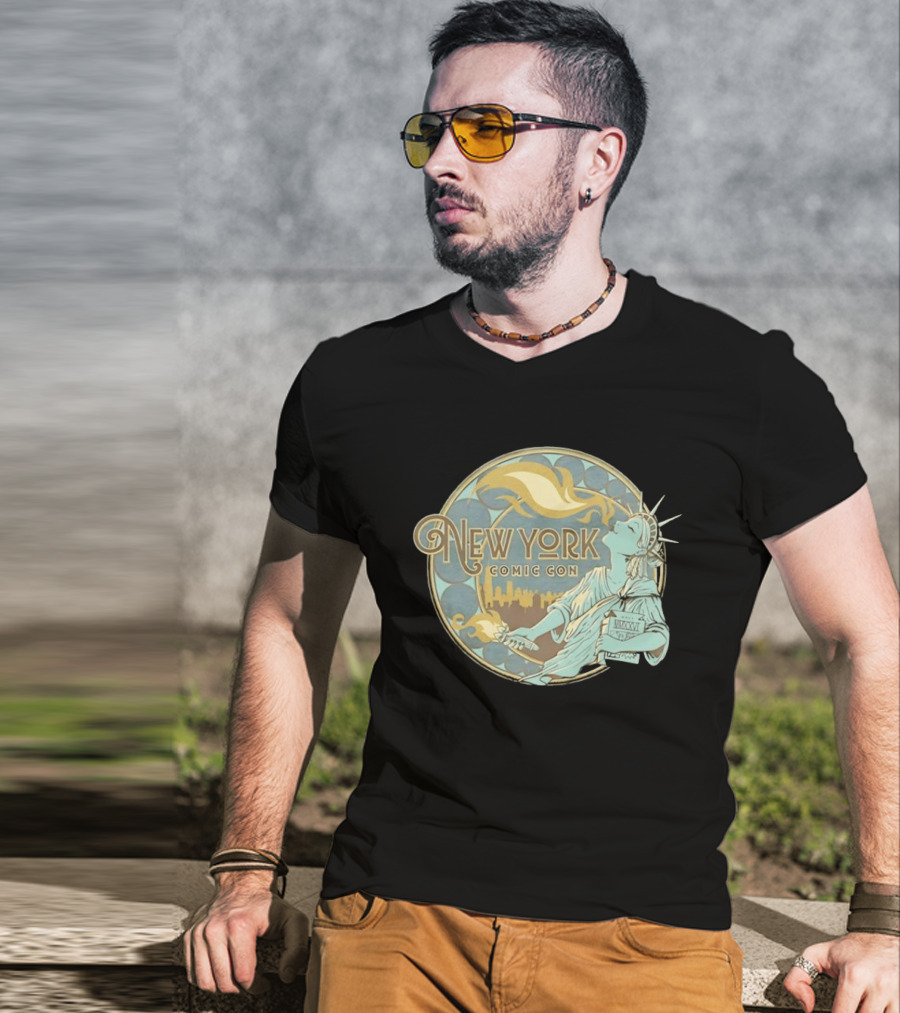 New York Comic Con MMXXVI Statue Of Liberty Art Nouveau T-Shirt