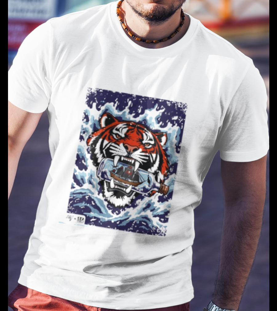 Cincinnati Bengals Vs Tampa Bay Buccaneers Tiger Ship Ocean Clash T-Shirt