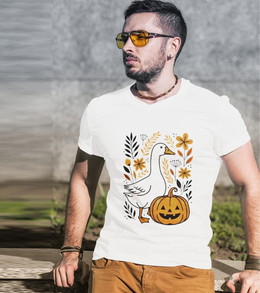 Pumpkin Jack O Lantern Goose Fall Farmhouse Floral Halloween T-Shirt
