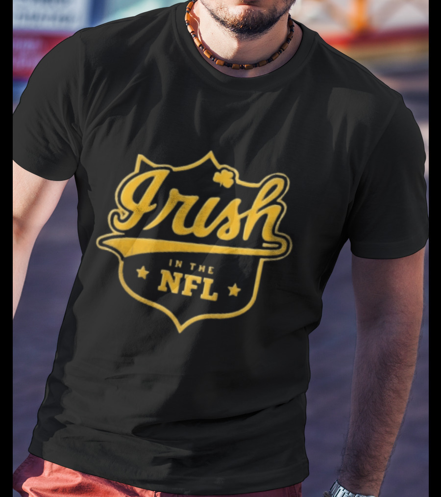 Notre Dame Fighting Irish NFL Football Theme Decorative Crest T-Shirt