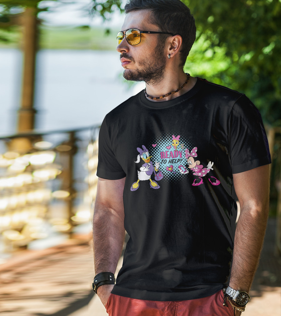 READY TO HELP Minnie And Daisy Duck Hearts And Phone T-Shirt