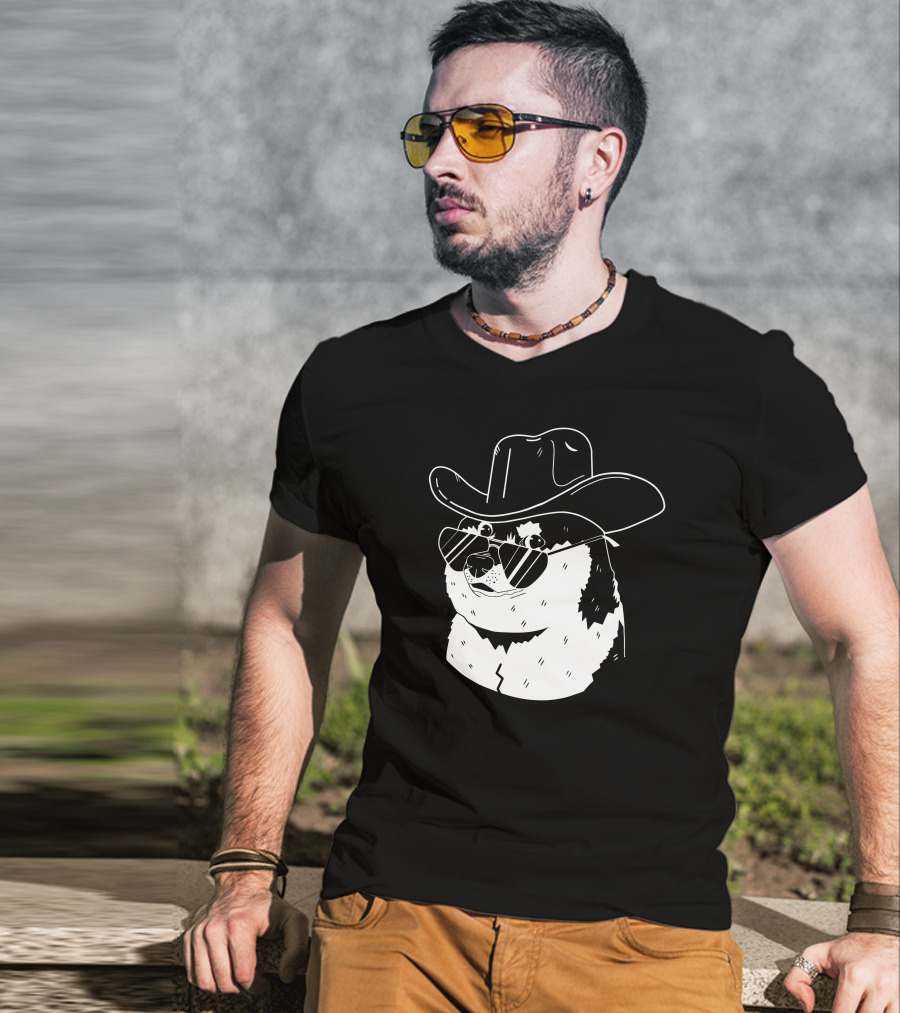 Rodeo Doge Riding Meme Remill Cryptocurrency NFT Concept T-Shirt
