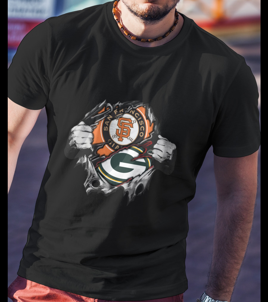 San Francisco Giants Green Bay Packers Fan Crossover T-Shirt