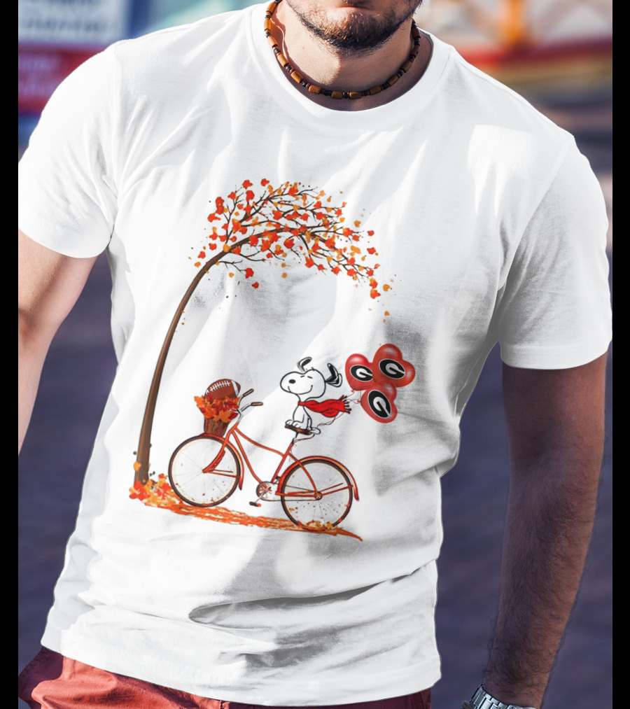 Snoopy Georgia Football Fall Bicycle Balloons T-Shirt
