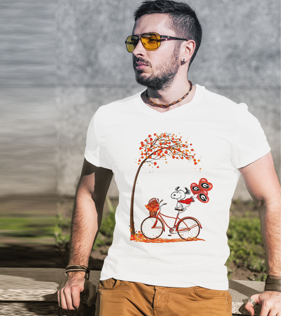 Snoopy Georgia Football Fall Bicycle Balloons T-Shirt