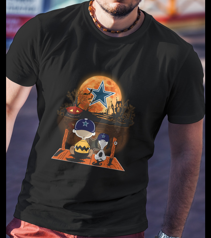Charlie Brown And Snoopy Dallas Cowboys Halloween Moon Scene T-Shirt