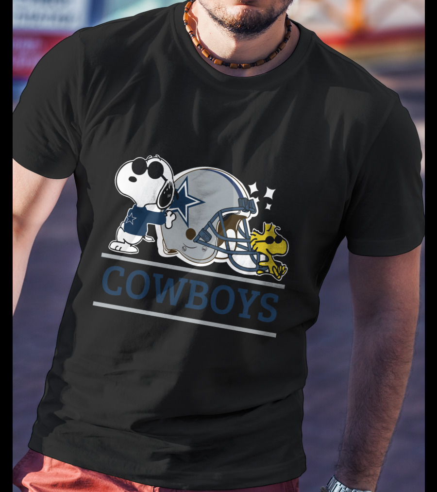 Snoopy Joe Cool Woodstock Dallas Cowboys Helmet Mashup T-Shirt