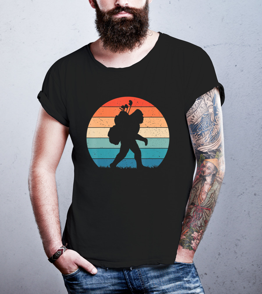 Bigfoot Sasquatch Playing Golf Retro Vintage T-Shirt