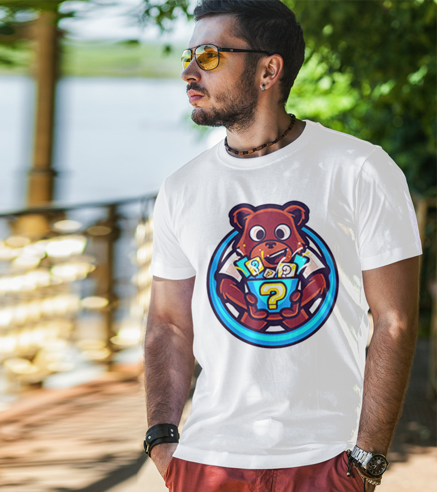 Der Merch Bear Holding Mystery Question Mark Box T-Shirt