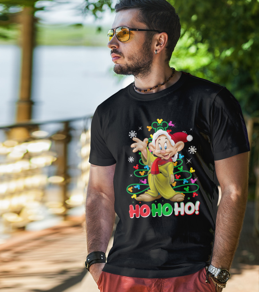 Dopey Ho Ho Ho Christmas Snowflakes Green Yellow Red Santa Hat Disney T-Shirt