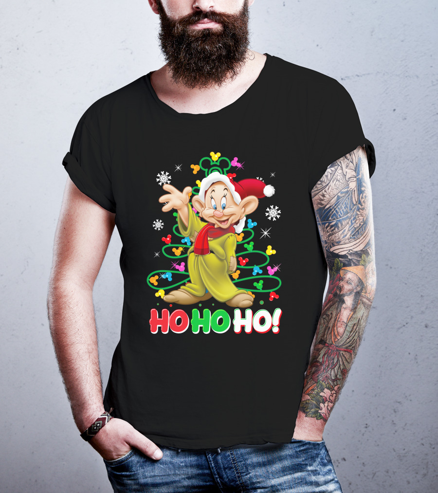 Dopey Ho Ho Ho Christmas Snowflakes Green Yellow Red Santa Hat Disney T-Shirt