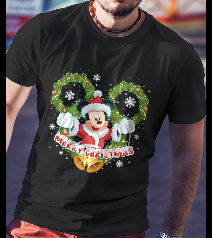 Mickey Mouse Merry Christmas Wreaths And Snowflakes T-Shirt