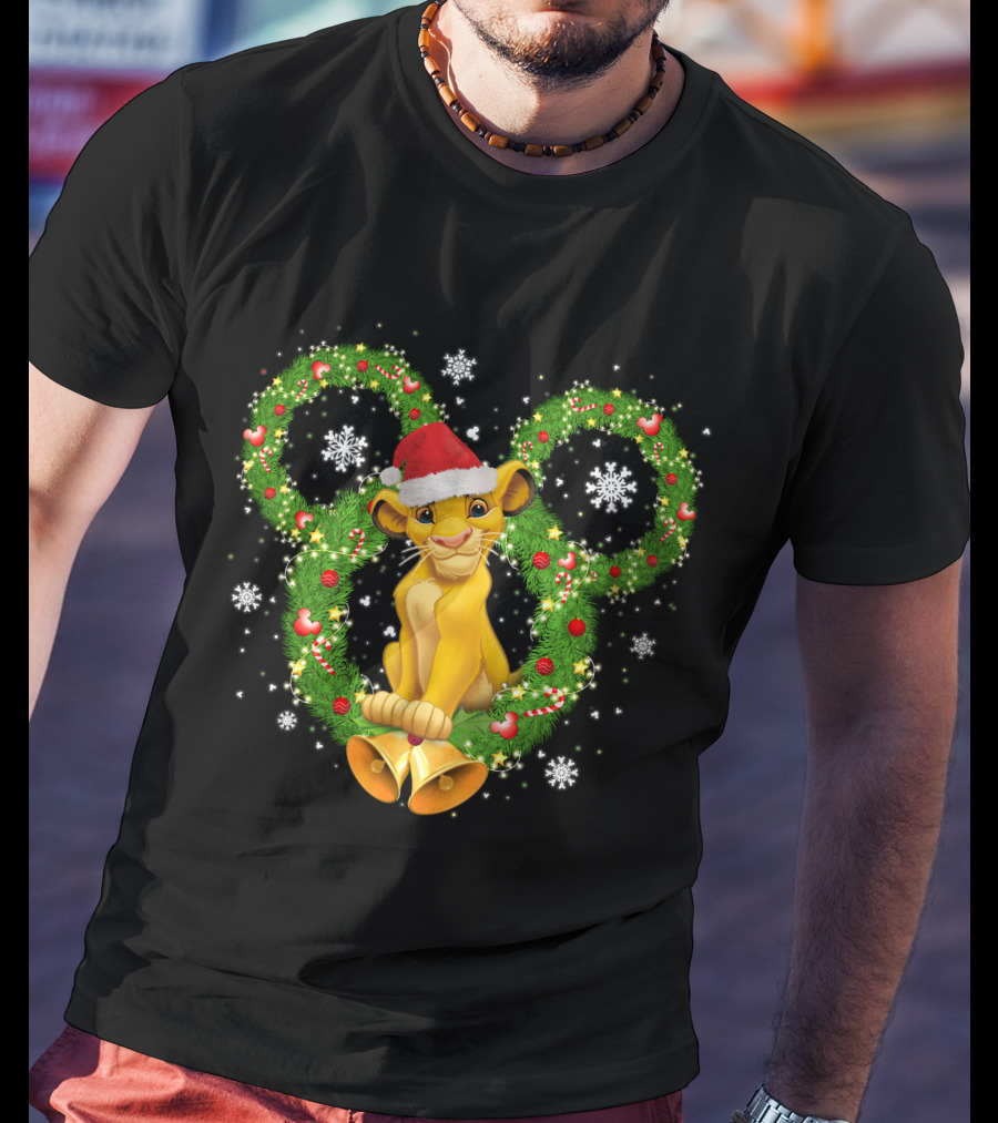 Simba Christmas Wreath With Santa Hat And Snowflakes T-Shirt