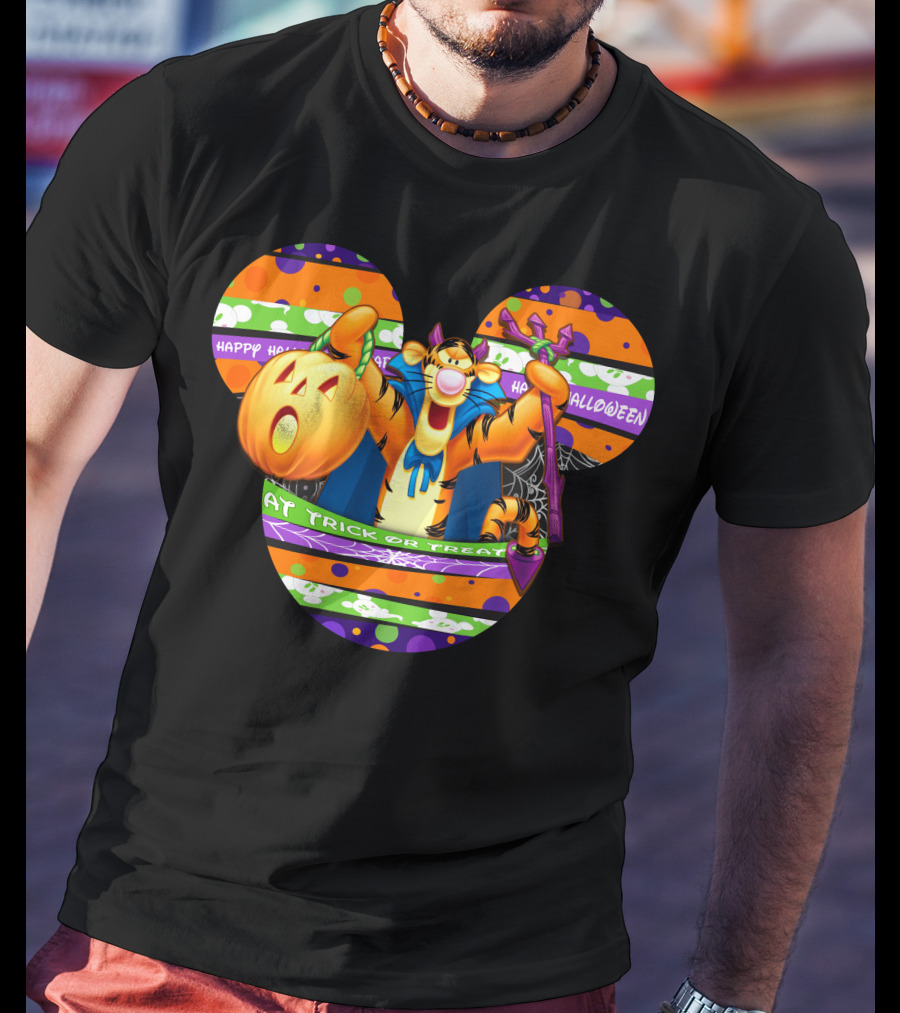 Halloween Tigger Trick Or Treat Happy Halloween T-Shirt