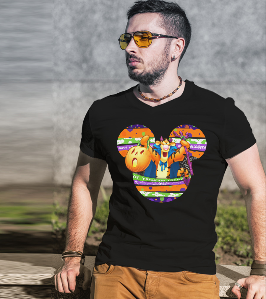 Halloween Tigger Trick Or Treat Happy Halloween T-Shirt