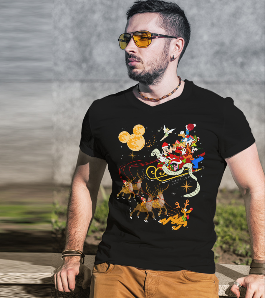 Mickey And Friends Christmas Sleigh Ride With Santa And Reindeer T-Shirt