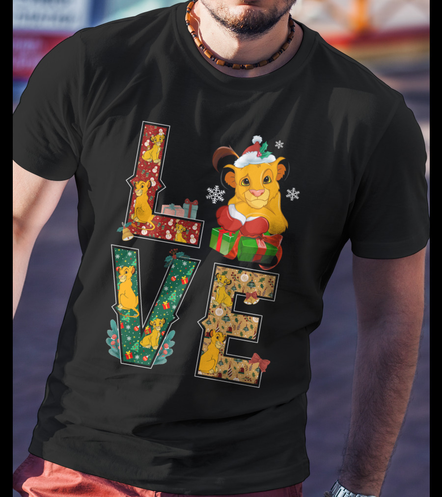 Love Christmas Simba Holiday Gifts And Decorations T-Shirt