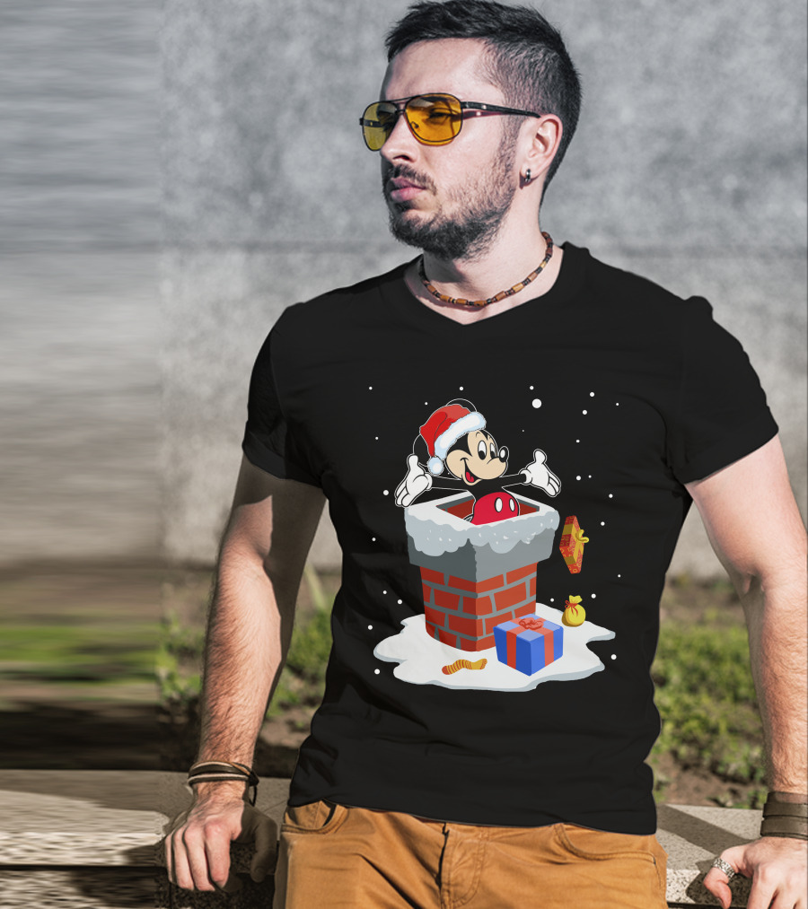 Mickey Mouse Christmas Chimney Santa Hat Snow Gifts T-Shirt