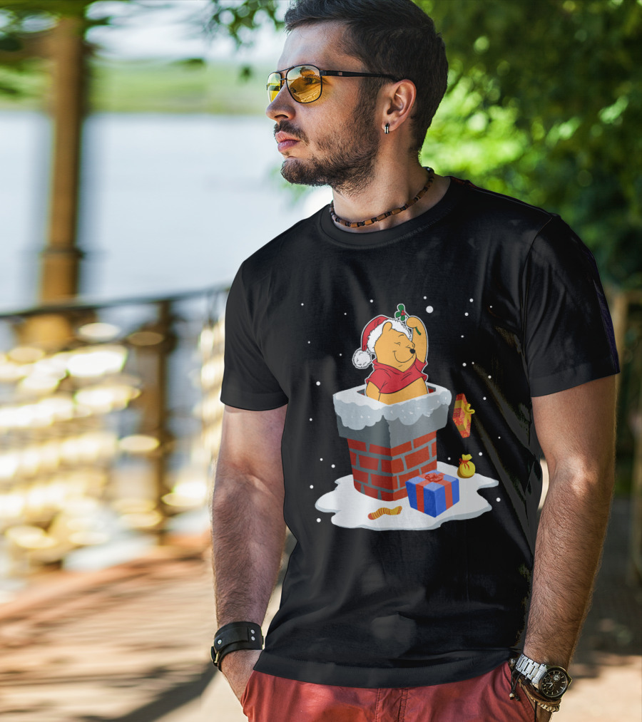 Winnie The Pooh Christmas Santa Chimney Holiday Mistletoe Snow Gifts T-Shirt