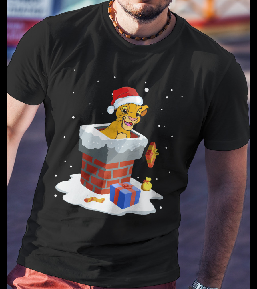 Simba In Santa Hat Popping Out Of Chimney With Christmas Gifts T-Shirt