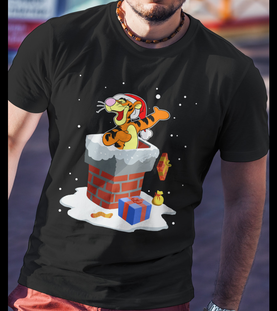 Tigger Santa Christmas Chimney Holiday Scene T-Shirt